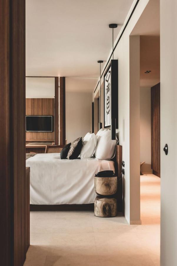 Suite Signature